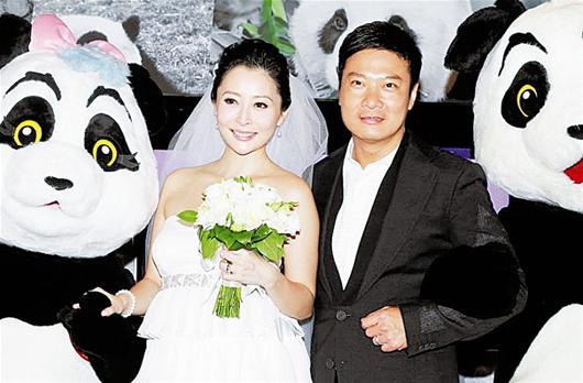 钱嘉乐汤盈盈注册结婚佘诗曼当伴娘