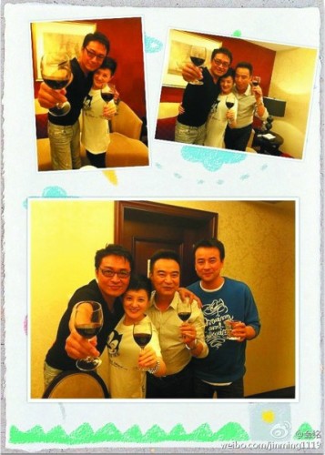 《梅花三弄》演员重聚马景涛金铭举杯庆祝(图)