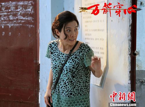 影院排《万箭穿心》场次少一票难求赵薇疑包场看