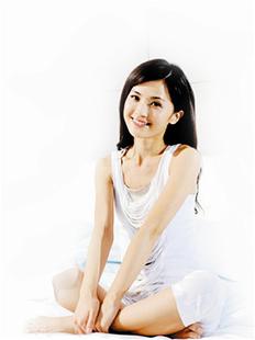 阿sa庆生趣事多自嘲“胸不平何以平天下”(图)
