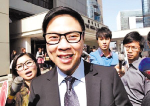 陈志云涉贪案无罪判决遭撤销再上庭王喜仍陪同