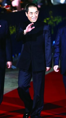 张艺谋摩洛哥拿“大师杰出贡献奖”获赞