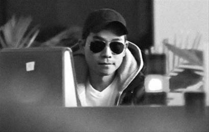 阿娇韩籍男友正面照曝光两人机场穿情侣装(图)