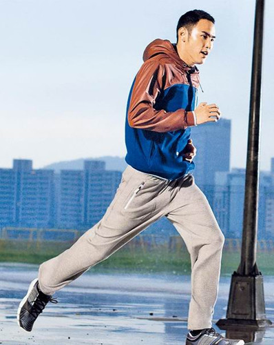 阮经天因捐血提前一天退伍女友无庆祝计划