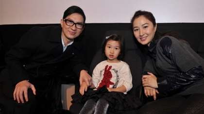 传关咏荷为女儿学孟母“三迁”年花数十万帮女补习