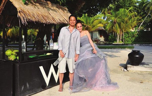 关颖与未婚夫晒甜蜜照提前赴马尔代夫度蜜月(图)