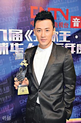 林峰当众称赞容祖儿漂亮不怕女友吃醋