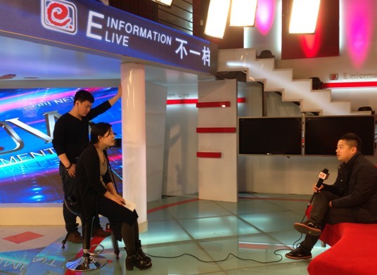 李咏辞职央视隐情遭揭:与升官的妻子哈文共事不便