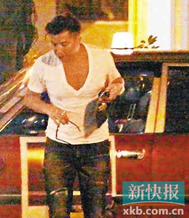 ��ɽ���������Ů�����������������������