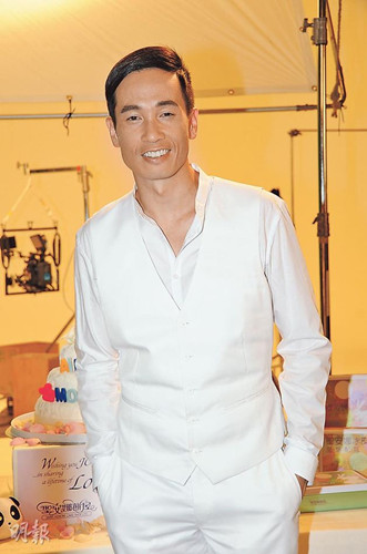 陈豪事业家庭两得意代老婆澄清无意息影