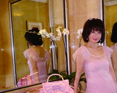 64����ӭ�Ͻ����ع��������Ů���ػ����ؾ���ͼ��