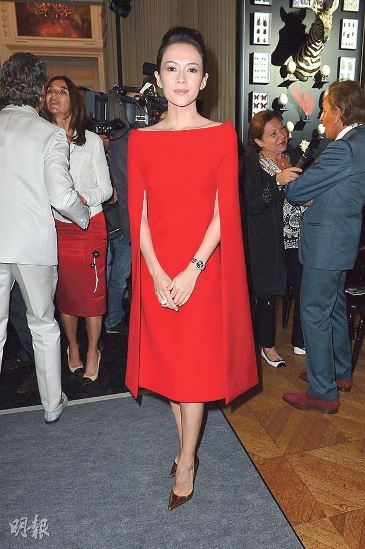 章子怡巴黎看秀险跌倒传与撒贝宁感情破裂(图)