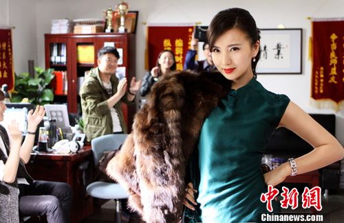 《新编辑部故事》二轮热播陈好扮海归事业女(图)