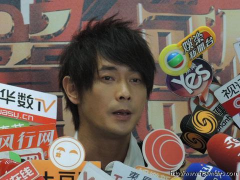 黄品源17年婚姻终结承认贷款压力是现实问题