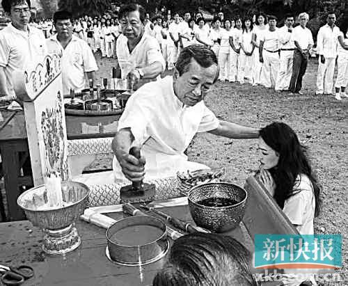白龙王与明星:与张国荣刘嘉玲无缘指点阿娇复出