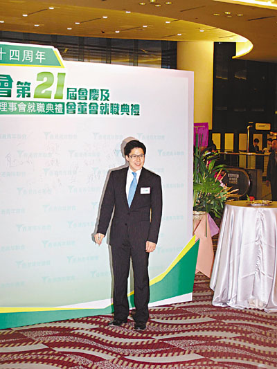 �����հ���ӳ�������Ƭ�±�������Թһ��