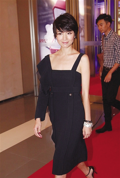 �����������硰ֽƬ�ˡ���������Ц�ݽ�Ӳ��ͼ��