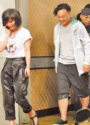 ����Ѹ�γ��Ǳ�����̨�ܻṲ��1̨��ķ����ȥ��ͼ��