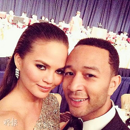 �����и���JohnLegend��ģ�ض�Ů����飨ͼ��