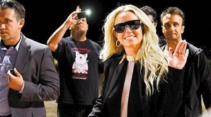 ������������ʽ������ɫ����װ�Ը����ࣨͼ��