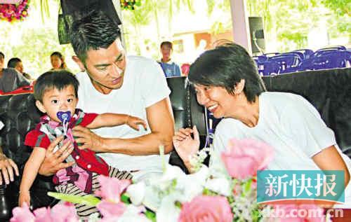 白龙王女儿继位成为黄龙王香港明星齐齐支持(图)