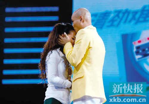 �ּ�����Ůѡ�����������˶��ӵ�����ع⣨ͼ��