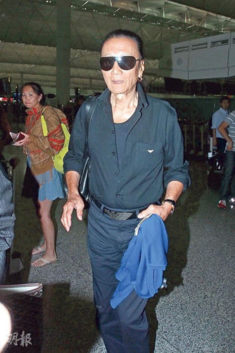 л��ĸ�׹���Ů�����丰���ް���ɥ�£�ͼ��