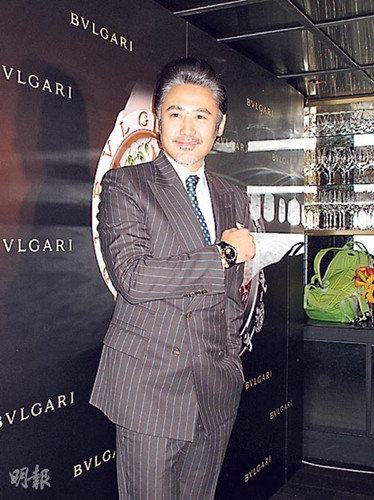 ���㲨������һ������۽��ϵ���ӭ���꣨ͼ��