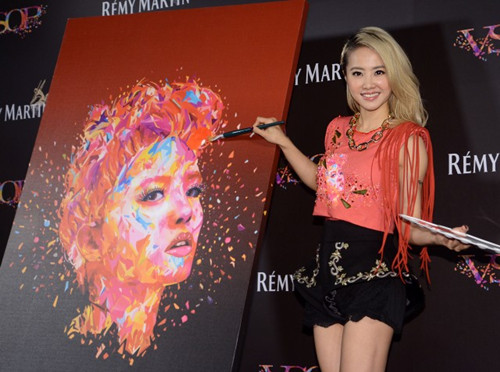 ����������ս���־�ֱ�Խ��δ���Ҹ���ͼ��