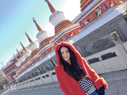 温碧霞青海捞金有高原反应寺内为家人祈福(图)