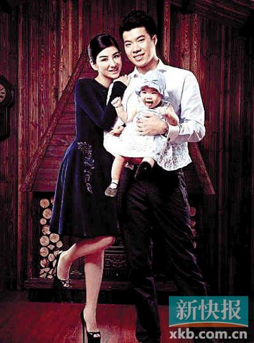 黄奕夫妇家变闹剧后拍恩爱全家福