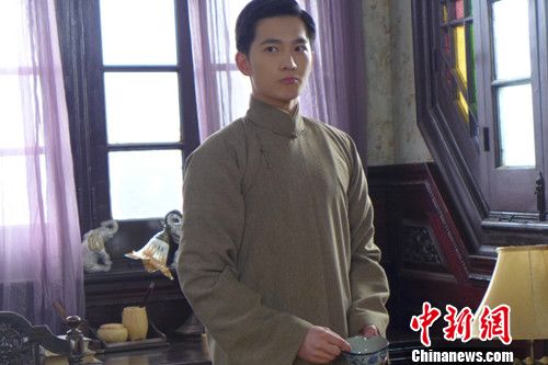 ���󡶼�����Ե��Ƭ�������������ȣ���ͼ��