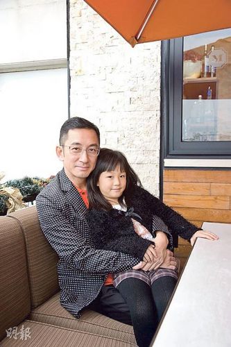 吴启华女儿曝光:她比太太更像情人(图)