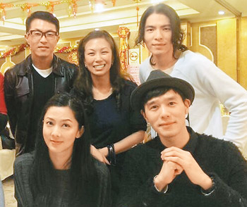 �������뾭���ˡ���������������Ů�����ϣ�ͼ��