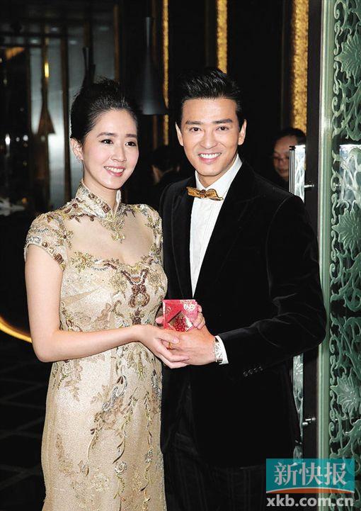 ��������Ů�ѷ��ӳɻ�ɰ��Ű�֥�µ�ף�أ�ͼ��