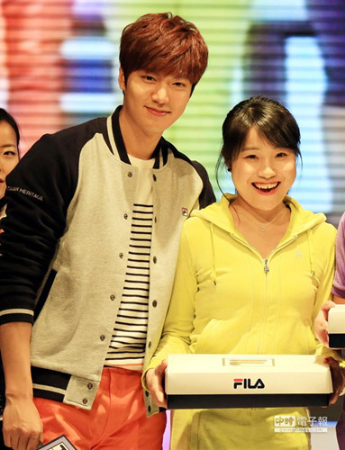 �����������Ϻ���˿����Ǯ���볡ȯ��ͼ��