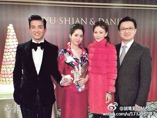 ������ӭȢ26��̨�廤ʿŮ���ڸ۰ڻ��磨ͼ��