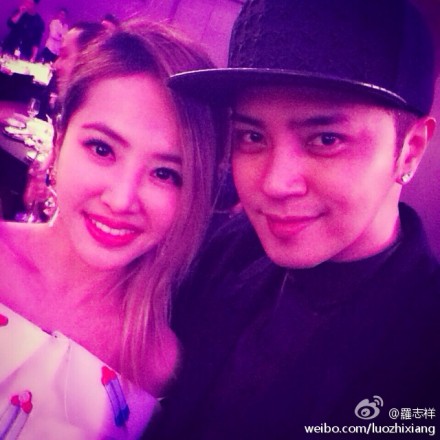 罗志祥晒与蔡依林亲密合影称对方为“好姐妹”(图)