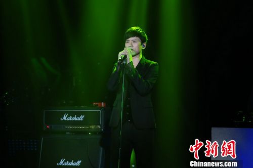 ������2���Žܺ߳������ߺ��ֹ�����ѷл��