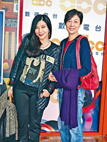 成龙认错威廉王子旧爱吴绮莉:年纪大有老花眼正常