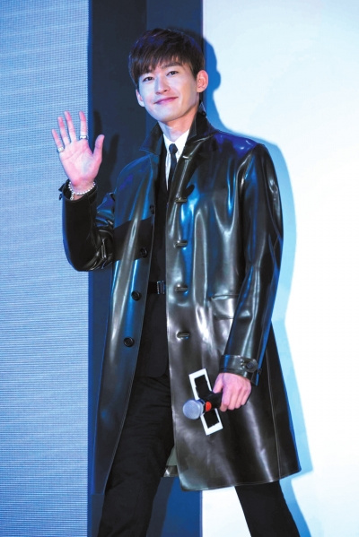 张翰谈第一次挑战英语对白:为演白领苦练英语