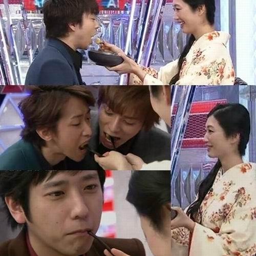 日女星坛蜜自曝曾与女同学体验“初吻”(图)