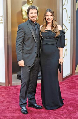 传“蝙蝠侠”贝尔再当爹自曝看动画片常泪崩(图)