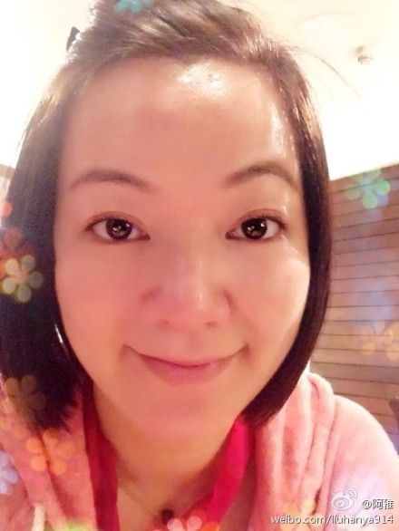 阿雅晒近照脸庞圆润自称怀孕后已胖了9公斤(图)