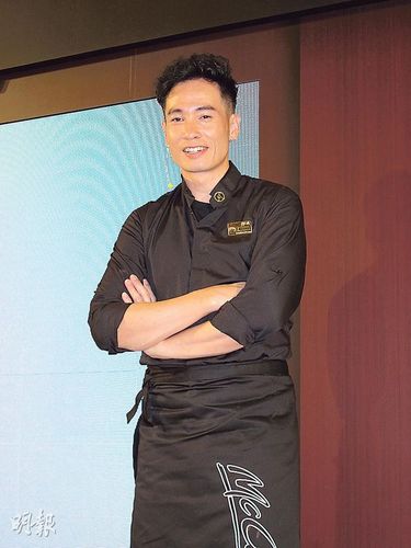 陈豪当爹后发福谈昔日裸露镜头:别让儿子看到