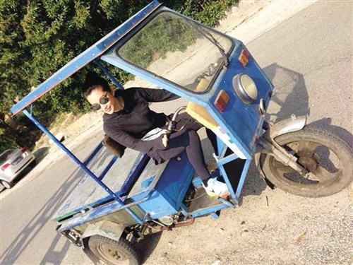 李冰冰穿运动服坐三轮车上 网友搞笑调侃(图)