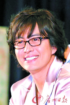 曝裴勇俊将娶小14岁女友经纪公司出面否认(图)