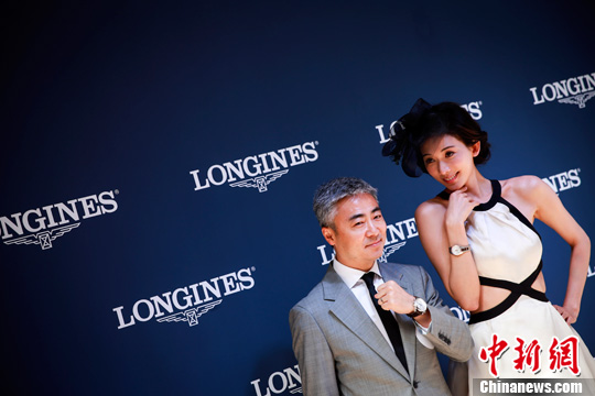 林志玲着露背裙亮相被指造型失策不及陈乔恩(图)