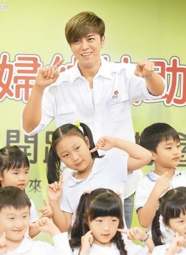 罗志祥不再坚持“不婚”:想生孩子,至少俩(图)