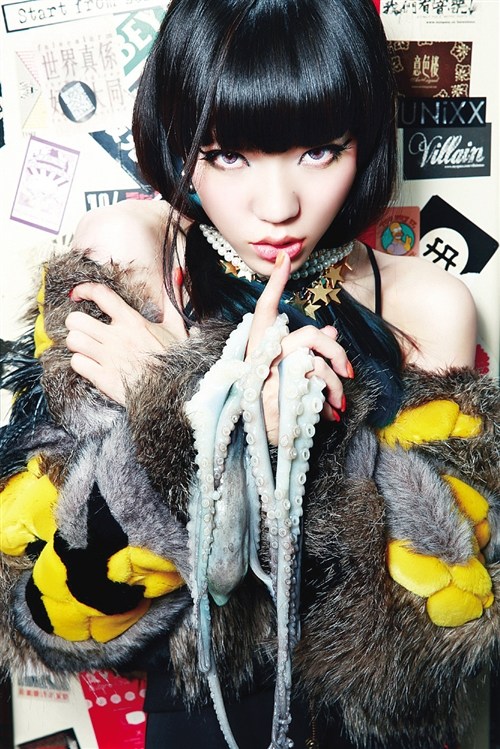 ��Ī����������ײɫ��չ�ഺ��Ϣ��ͼ��